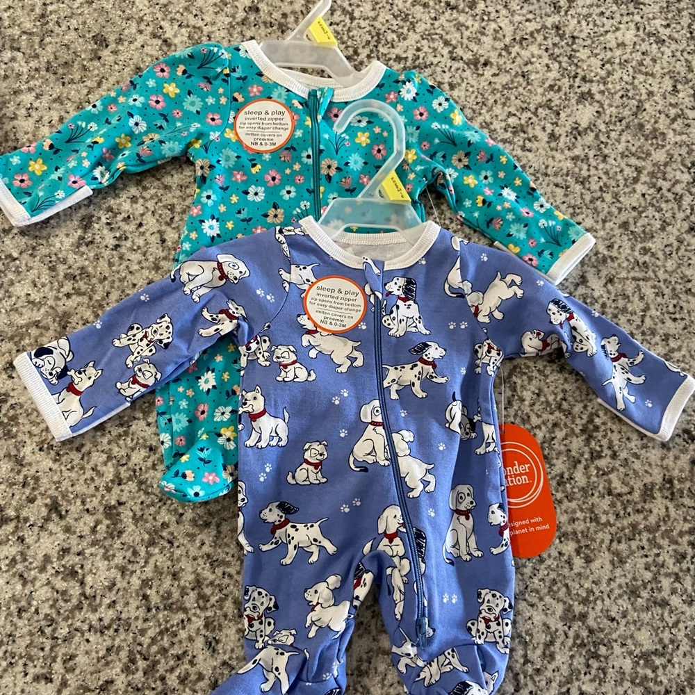 2 footies pairs, size preemie